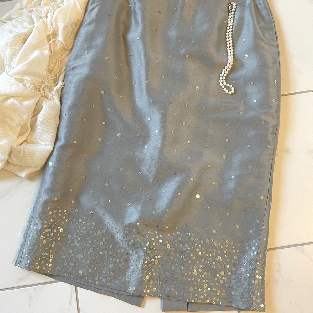 Vintage Ann Taylor Sequin MIDI Skirt - Silver/Gray Size 2